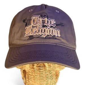 True Religion: embroidered logo Baseball Cap with logo metal clasps closure
